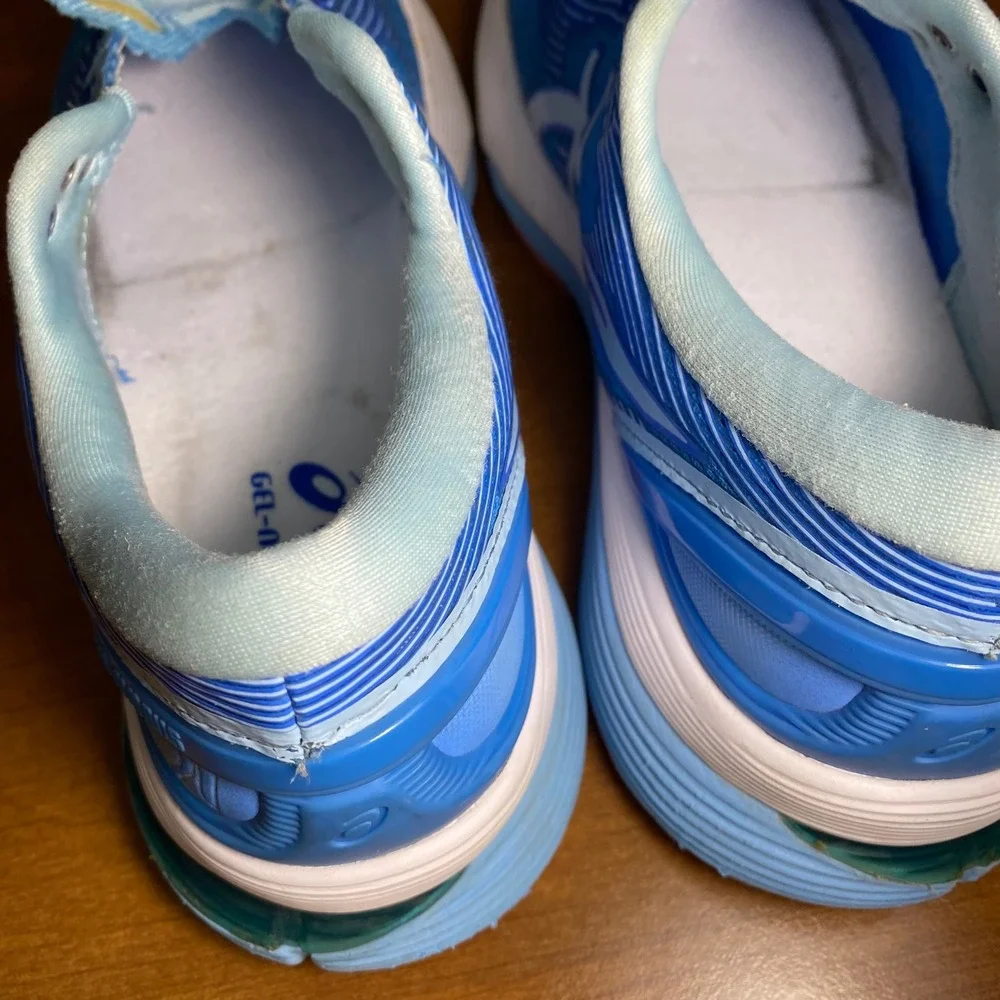 Asics Gel-Nimbus 21 Blue Running Shoes Womens 6 1012A156-400